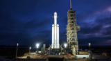 Falcon Heavy SpaceX – Εκτοξεύτηκε ο ισχυρότερος πύραυλος στον κόσμο από την SpaceX